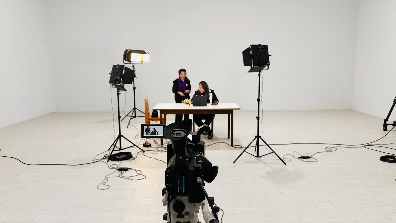 ผลงานถ่ายทำของทีมงาน ภาพที่ 1