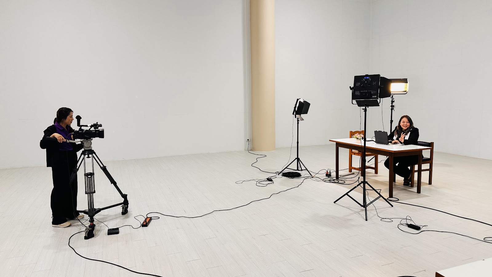 ผลงานถ่ายทำของทีมงาน ภาพที่ 19