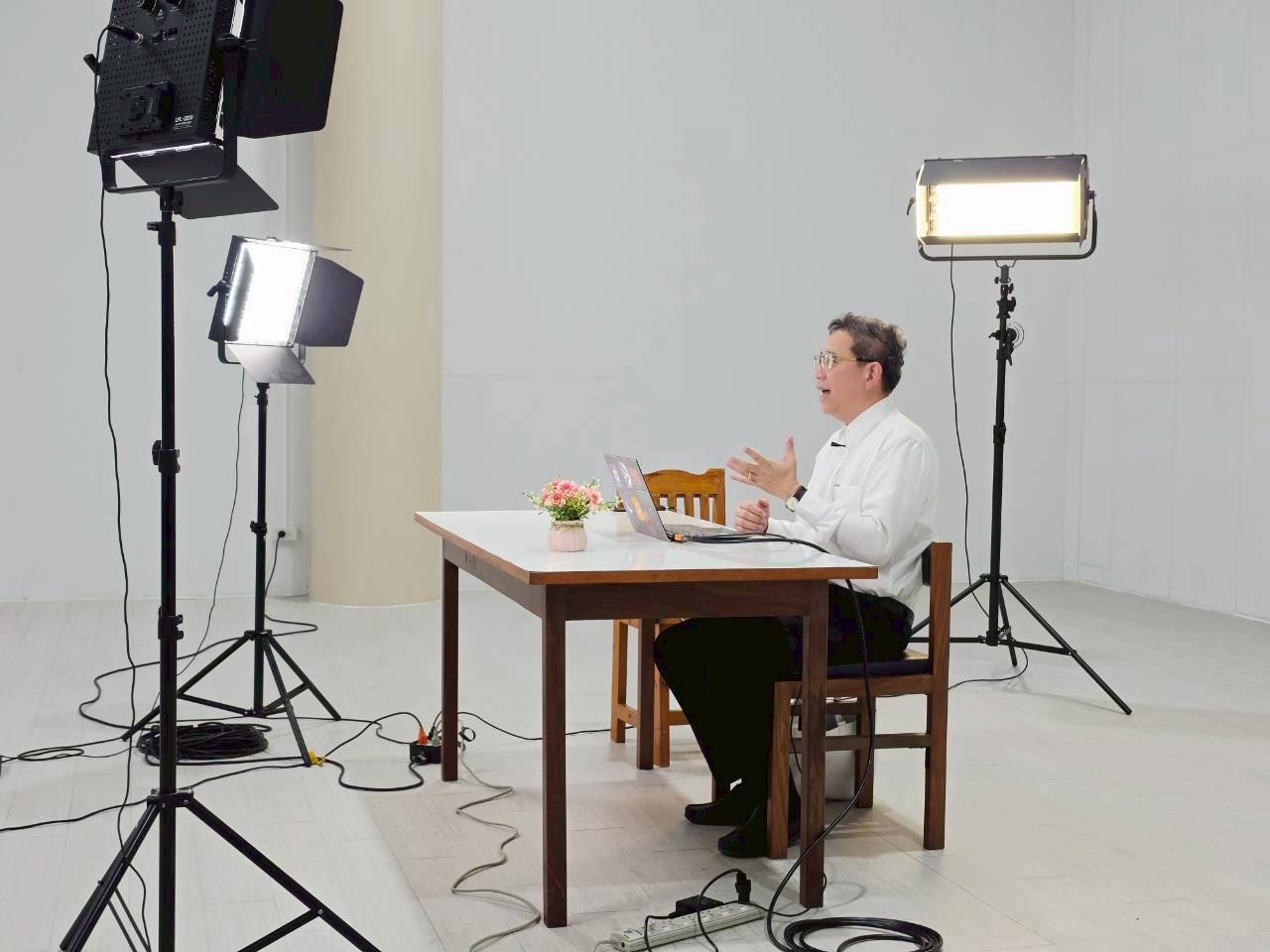 ผลงานถ่ายทำของทีมงาน ภาพที่ 25
