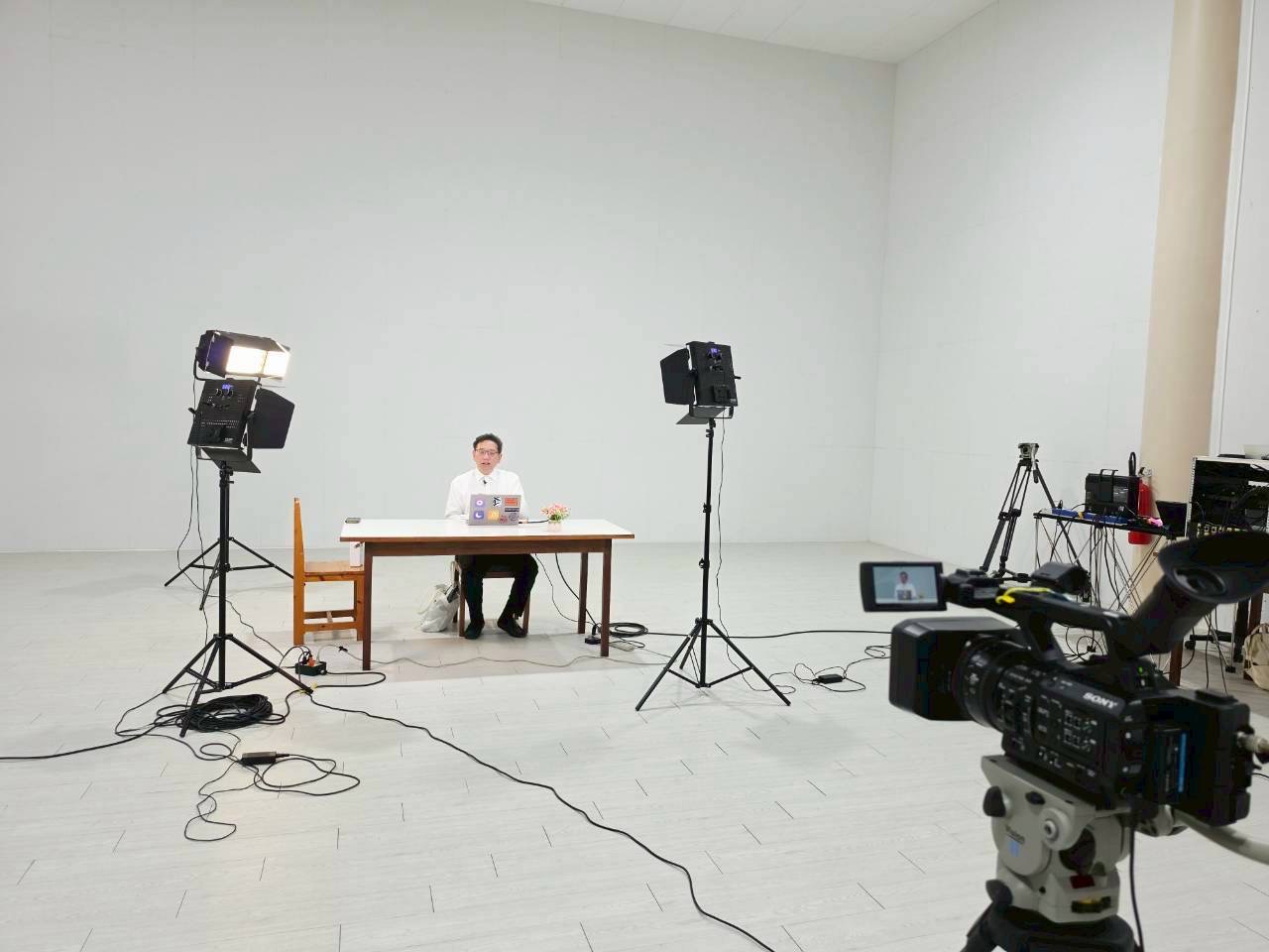 ผลงานถ่ายทำของทีมงาน ภาพที่ 30